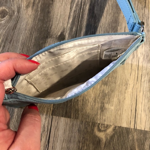 Thirty-One Wallet Wristlet - Picture 3 of 5